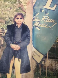 Kini Langsing bak Model, 11 Potret Lawas Clara Gopa Duo Semangka yang Jarang Tersorot - Berbadan Montok Sejak Kecil