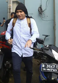 Kini Lebih Alim, Transformasi Egi John Ini Bikin Netizen Kagum