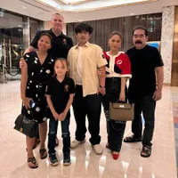 Kini Makin Gondrong, 9 Potret Ivander Damares Anak Inul Daratista yang Akui Ingin Main Sinetron dan Bisnis - Sang ibu Beri Persyaratan
