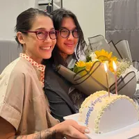 Kini Sudah Dewasa, Potret Queena Miendra Anak Perempuan Mieke Amalia yang Kini Makin Menawan