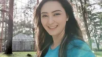 Kisah Della Puspita yang Mengaku Sakit Hati & Belum Memaafkan Mendiang Sang Ayah Hingga Sekarang, Ternyata Gara-Gara Hal Memalukan Ini