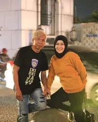 Kiwil Diduga Selingkuh, Potret Cantik Venti Figianti Sang Istri Keempat Yang Tabah - Kini Banjir Simpati Netizen