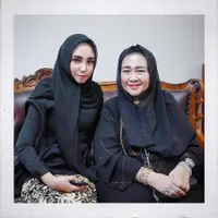 Komentar Sunan Kalijaga Ramai Disorot, 15 Potret Salmafina yang Enggan Hapus Momen Saat Berhijab - Didoakan Peluk Islam Lagi