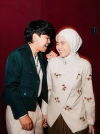 Komika Indra Jegel Ultah, Dapat Kejutan Manis dari Istri dan Anaknya