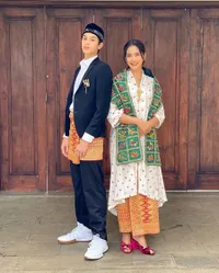 Kompak Bak Kakak Adik, Ini 8 Potret Maudy Koesnaedi Bersama Putra Semata Wayangnya yang Bikin Salah Fokus - Tinggi Badannya Jadi Sorotan