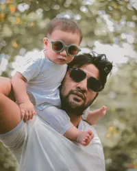 Kompak Banget, Begini Potret Ammar Zoni dan Baby Air Bak Teman Akrab - Disebut Like Father To Son