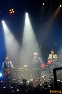 Konser MLTR Bikin Jakarta Banjir Tangis Bahagia