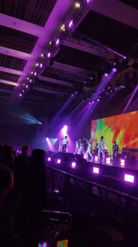Konser Woodz World Tour [OO-LI] di Jakarta Digelar Begitu Meriah, Lagu-lagu Dibawakan dengan Energik Abis!