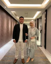 Konsul ke Dokter yang Sama dengan Ivan Gunawan, Intip 8 Potret Terbaru Kesha Ratuliu yang Makin Langsing Usai Melahirkan
