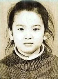 Kumpulan Foto Jadul Selebriti Korea, Bisa Tebak Siapa Mereka?