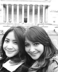 Kumpulan Foto Kedekatan Nagita Slavina & Caca Tengker yang Jarang Tersorot, Duo Kakak-Adik yang Sama-Sama Hot Mom!