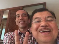 Kumpulan Foto Selfie Paling Fenomenal & Bikin Geger di Indonesia