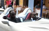 Kanye West Kendarai Mobil McLarennya