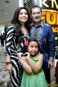 Kedekatan Mayangsari dan Anaknya Saat Launching Single