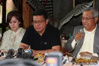 Kelurga Stacy Gelar Jumpa Pers