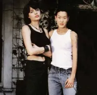 Kemesraan Mantan Lesbian Angelina Jolie Dengan Calon Istrinya