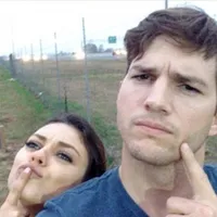 Ketika Ashton Kutcher Terjangkit Virus Selfie