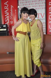 Kiki Amalia dan Nadila Sepakat Duet