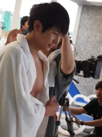 Koleksi Foto Aktor Korea Park Shi Hoo - Dugaan Pemerkosaan