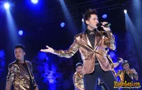 Koleksi Foto SMASH di Volume Up Party Indonesia