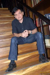 Konsep The Emerald Voice of Vina Panduwinata