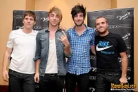 Konser All Time Low di Tennis Indoor Senayan