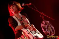 Konser Lenka di Gandaria City