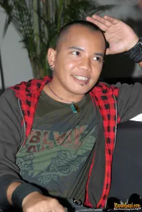 Kotak Tetap Rock Dengan Single Baru