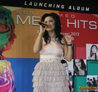 Krisdayanti di Alfamart Podomoro City