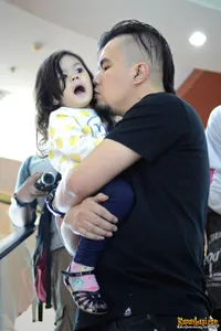 Kumpulan Foto Momen Unik Selebritis Edisi Februari 2014