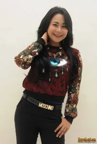 Lama Tak Muncul, Beginilah Gaya Cantik Chiquita Meidy Sekarang