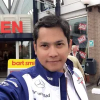 Lama Tak Muncul di Layar Kaca, Intip Potret Terbaru Ongky Alexander yang Tetap Ganteng dan Makin Gagah di Usia 56 Tahun