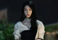 Lekat dengan Image Antagonis di 'THE GLORY', Intip Potret Lim Ji Yeon yang Bikin Pangling Saat Berambut Pendek - Cantiknya Kebangetan