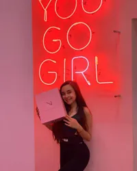 Lepas Hijab, Salmafina Sunan Pamer Gaya Rambut Baru