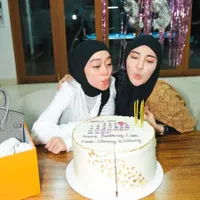 Lesti Kejora Diopname Usai Alami KDRT Dari Rizky Billar, Potret Seleb Ramai Beri Dukungan - Ada Aurel Hermansyah Sampai Young Lex