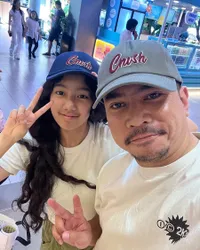 Leticia Joseph Anak Sheila Marcia Jalan Bareng Ayah Sambung, Sudah Dianggap Papa Sendiri