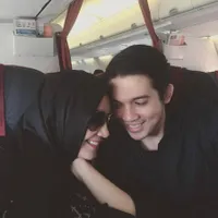 Liburan di Singapura, Irwansyah - Zaskia Sungkar Mesra Romantis