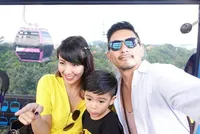 Liburan di Singapura, Ryan Delon Foto Bareng Pemain Inter Milan!