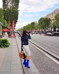 Liburan ke Eropa, Begini Keseruan Zaskia Gotik dan Ayu Ting Ting