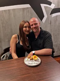 Liburan ke Penang, Dena Rachman Pamer Pacar Baru - Bule Ganteng