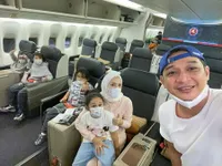Liburan ke Turki, 11 Potret Pasha Ungu dan Keluarga Panen Hujatan Netizen - Sering Lepas Masker 