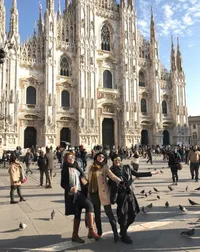 Liburan Keliling Eropa, Elma Theana Narsis di Udara Yang Beku