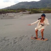 Liburan Kenes Andari Saat Kelilingi Tempat Wisata Keren di Jogja
