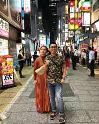Liburan Seru Keluarga Eko Patrio di Jepang, Ketemu Godzilla!