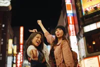 Liburan Seru Penuh Warna Marsha Aruan dan Michelle Joan di Jepang