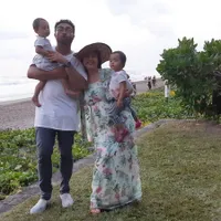 Liburan Seru Surya Saputra-Cynthia Lamusu Bersama Anak di Bali