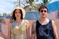 Liburan Unik ala Nadine & Dimas Anggara, Direbus di Atas Bara Api