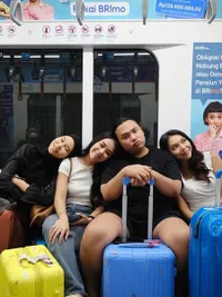 Lula Lahfah Meninggal Dunia, Keanu Agl Curhat Pilu