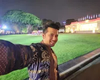 Lulus S-3 di Usia 22 tahun, 10 Potret Emil Dardak yang Punya Prestasi Mentereng - Idolakan Ayah Prabowo Subianto