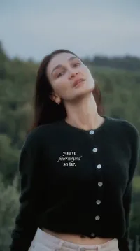 Luna Maya Ultah, Bagikan Potret Masa Kecil yang Menggemaskan dan Bule Banget